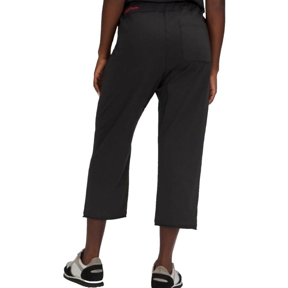 Lululemon LA Wide Leg Crop Lounge Pants Size 0 Red Embroidered Logo LW5EFLS